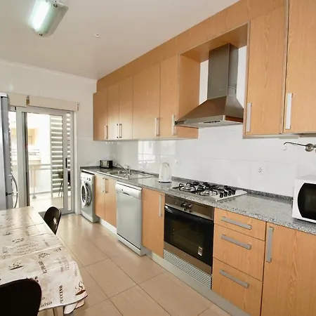 Parasol - With Pool, Wi-fi, Near Beach *