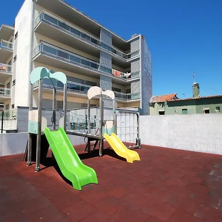 Parasol - With Pool, Wi-fi, Near Beach Apartment Sao Martinho do Porto